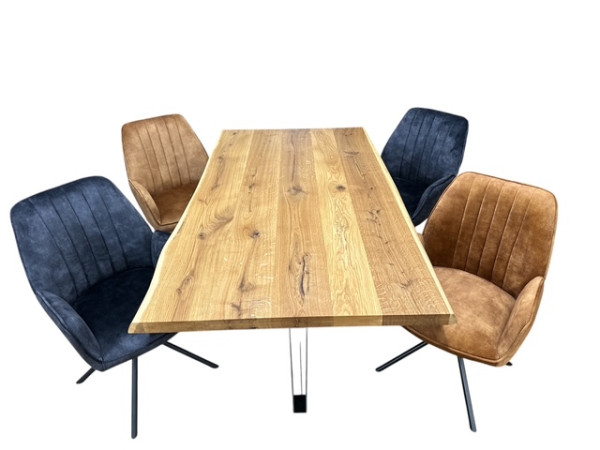 Eiche Massiv Tisch mit Baumkante - Ein Unikat!